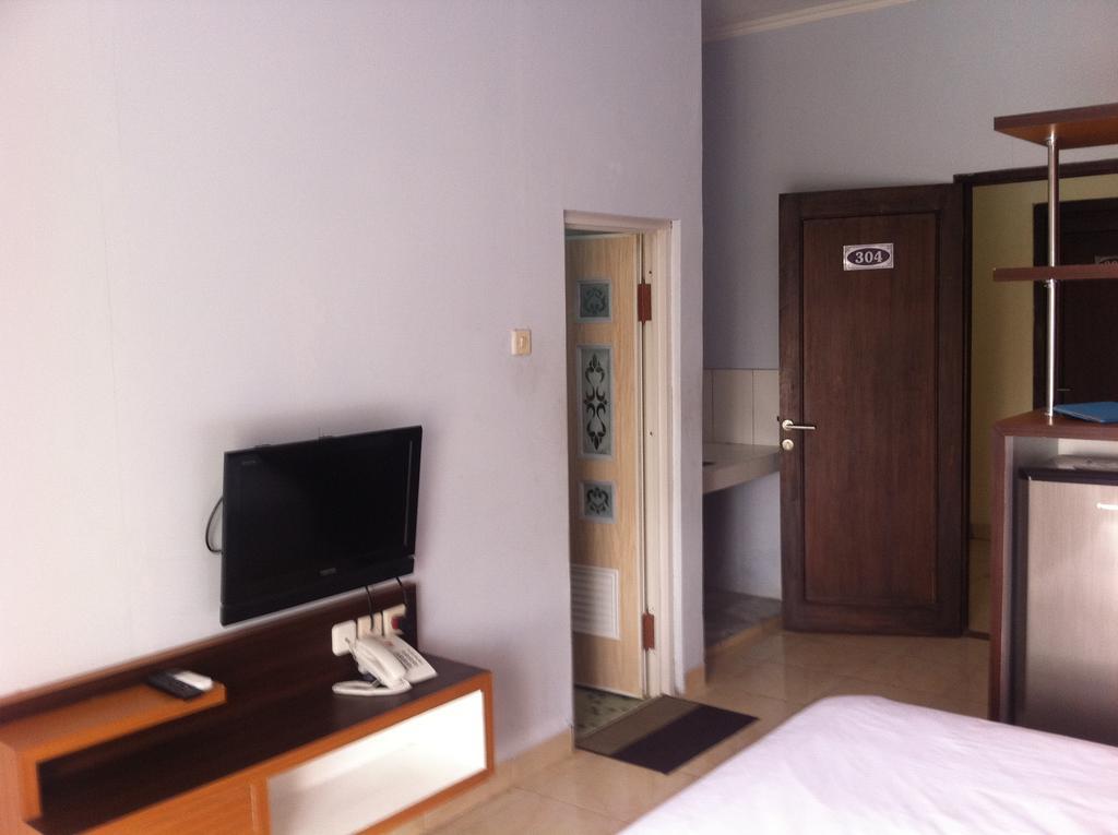 Hotel Pineapple Mansion Solo Zewnętrze zdjęcie