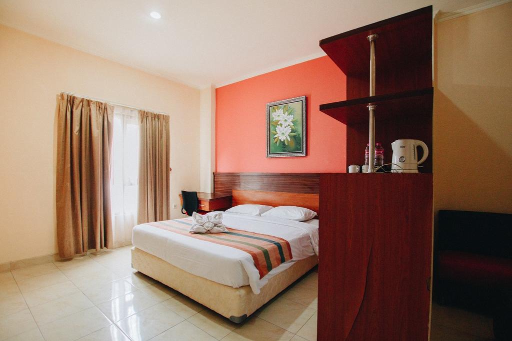 Hotel Pineapple Mansion Solo Zewnętrze zdjęcie