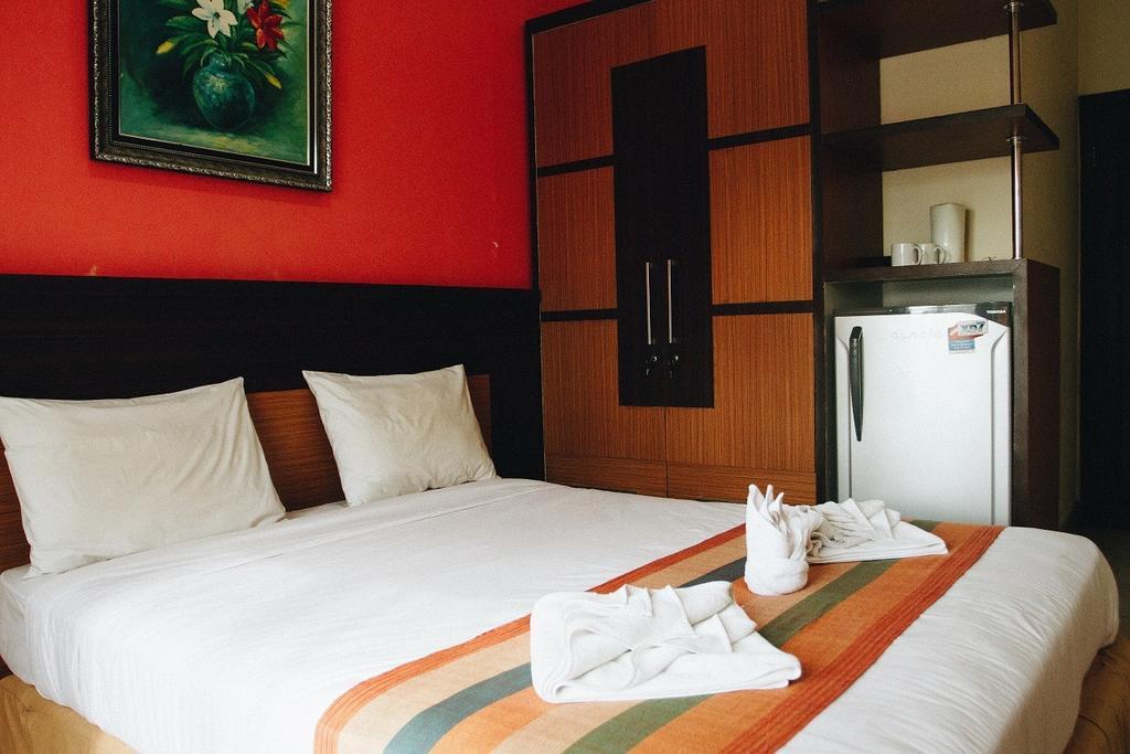 Hotel Pineapple Mansion Solo Zewnętrze zdjęcie