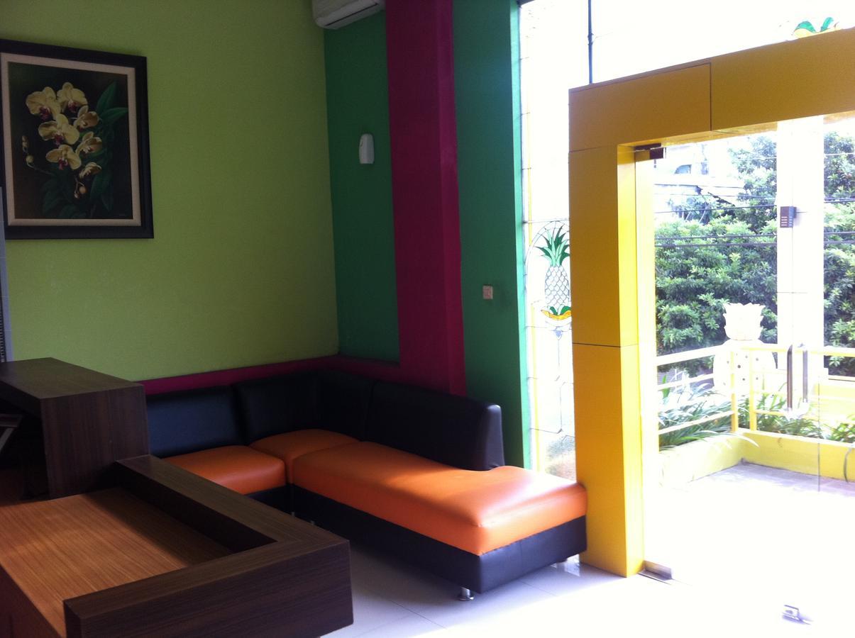 Hotel Pineapple Mansion Solo Zewnętrze zdjęcie